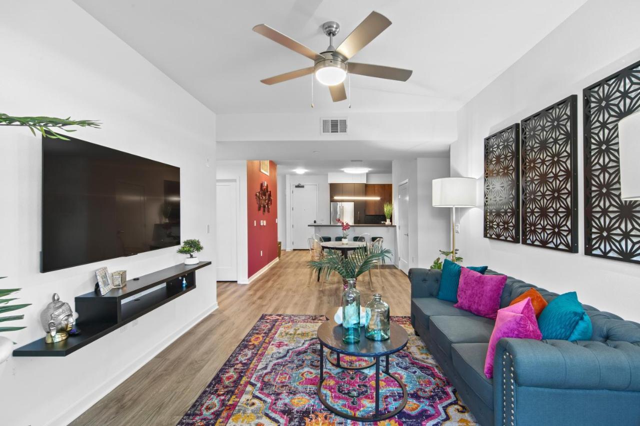 Fairfax District Chic City Oasis 2 Bedroom Apt With Den 136 Los Angeles Exterior foto